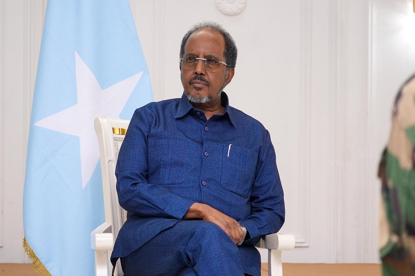 Madaxweynaha oo la kulmay Ciidanka Cirka Soomaaliyeed-.jpg